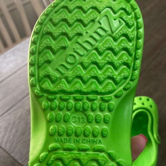 NEW! NOTHINZ SHOES KIDS CLOGS | Green | Size C13 unisex - Picture 7 of 11